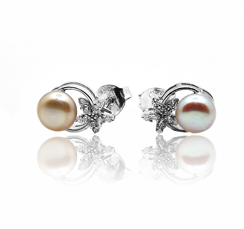 Genie Pearl Silver 925 Studs