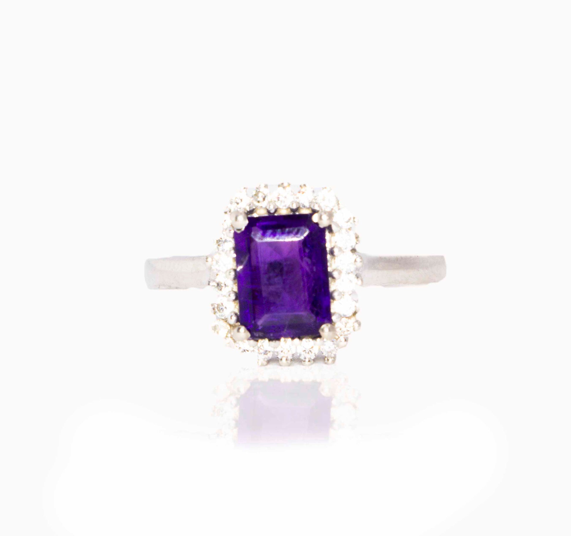 Violet Studded Silver 925 Ring