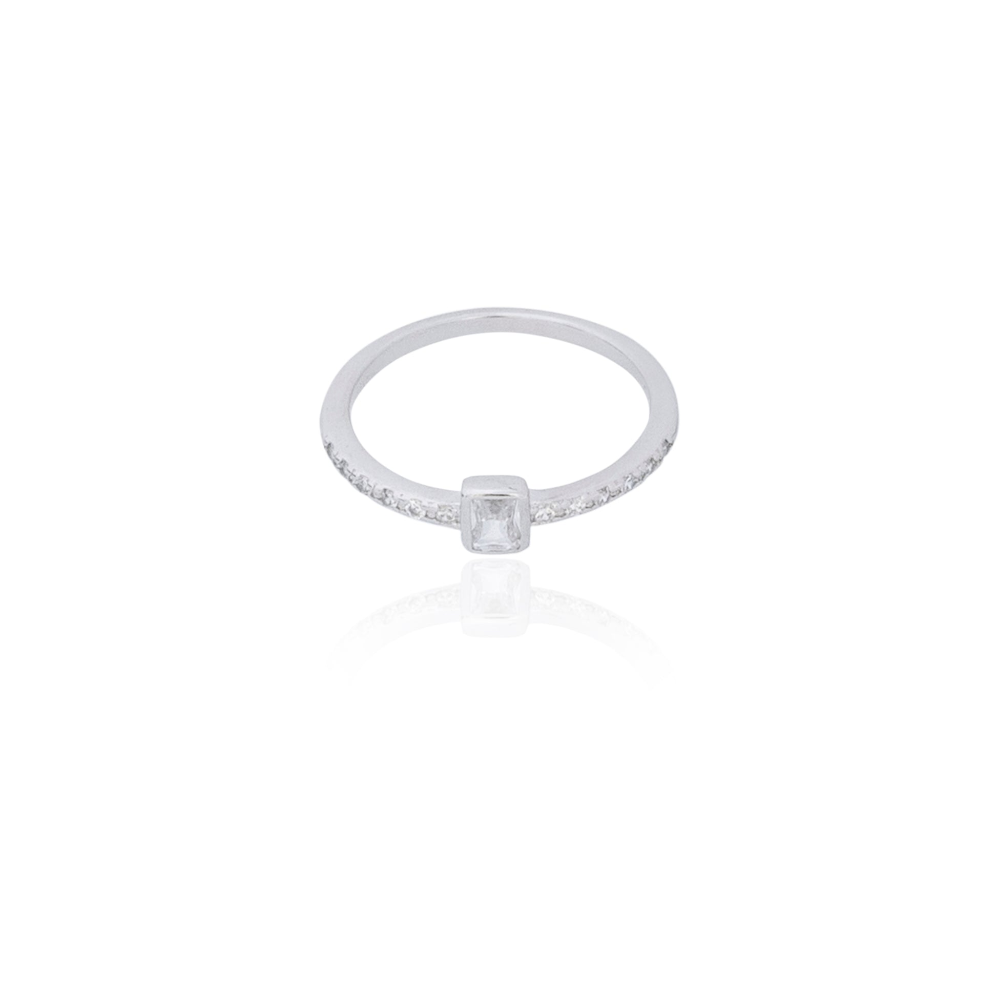 Female CZ Stone Silver Ladies Ring - Single Stone