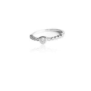 925 Sterling Silver Cz Solitaire Finger Ring for Women and Girls.