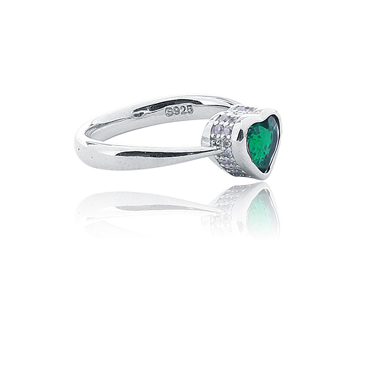 Ladies Ring Silver Green Heart Designe