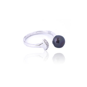 Black pearl ring