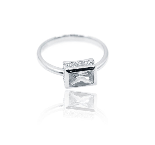 White Radiant Silver 925 Ring